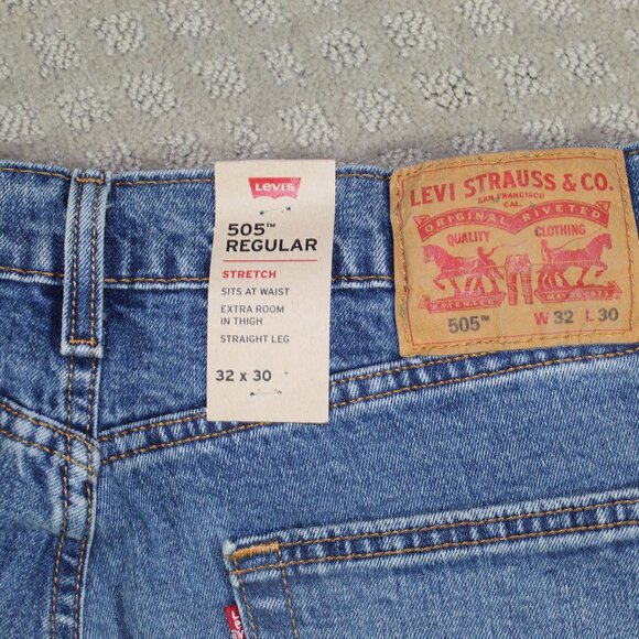 NWT Levi's 505 Classic Original Straight Leg Blue Jeans 32x30 - Picture 7 of 7